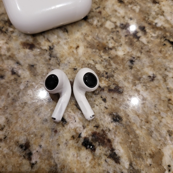 **SOLD** AirPods Pro - Genuine Apple - Like New - Picture 4 of 5
